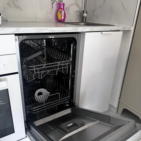 Apartman Luxueux Climatise Avec Piscine & Parking