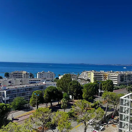 Luxueux Climatise Avec Piscine & Parking